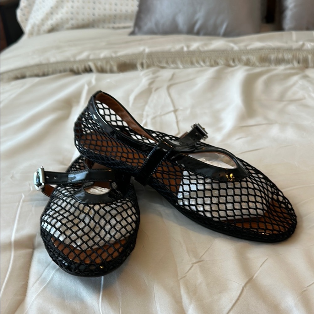 New- Elegant Black Mesh Women's ballet flats